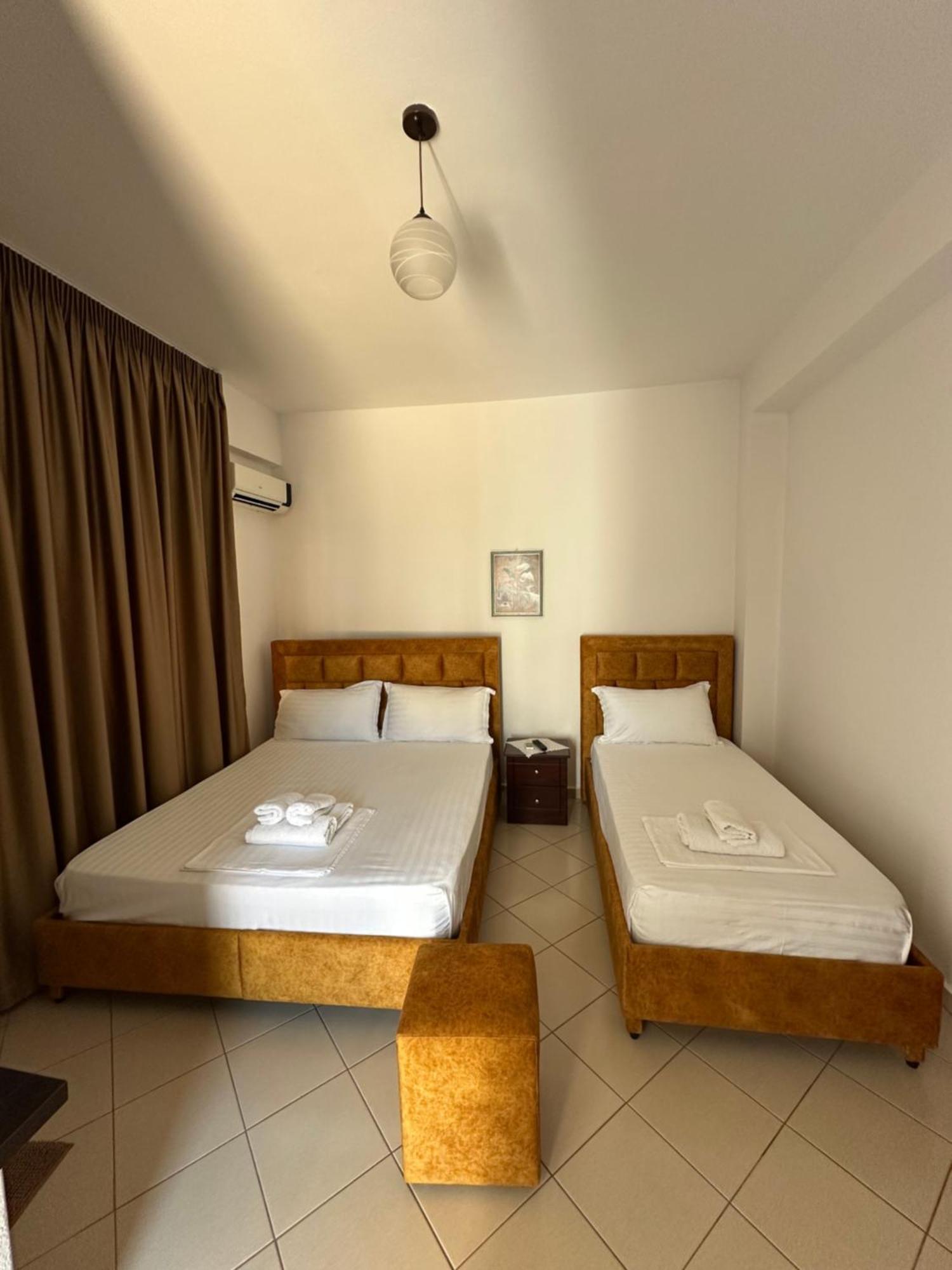 Lengu Holidays Houses Sarandë Exterior foto